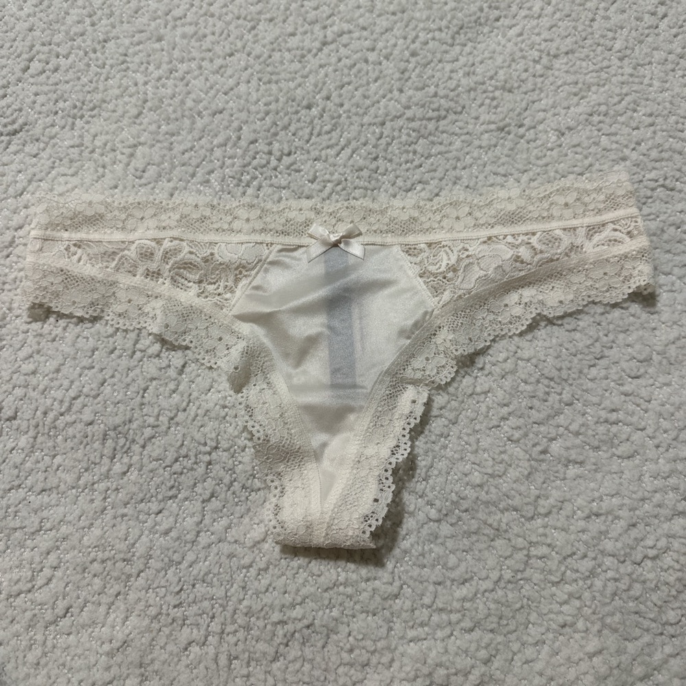 Victoria’s Secret Very Sexy Lace Trim Satin Thong Panty - Ivory